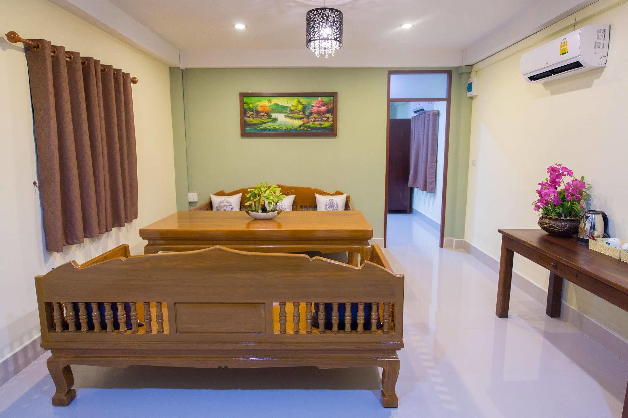 Sri Siam Resort Kanchanaburi Luaran gambar