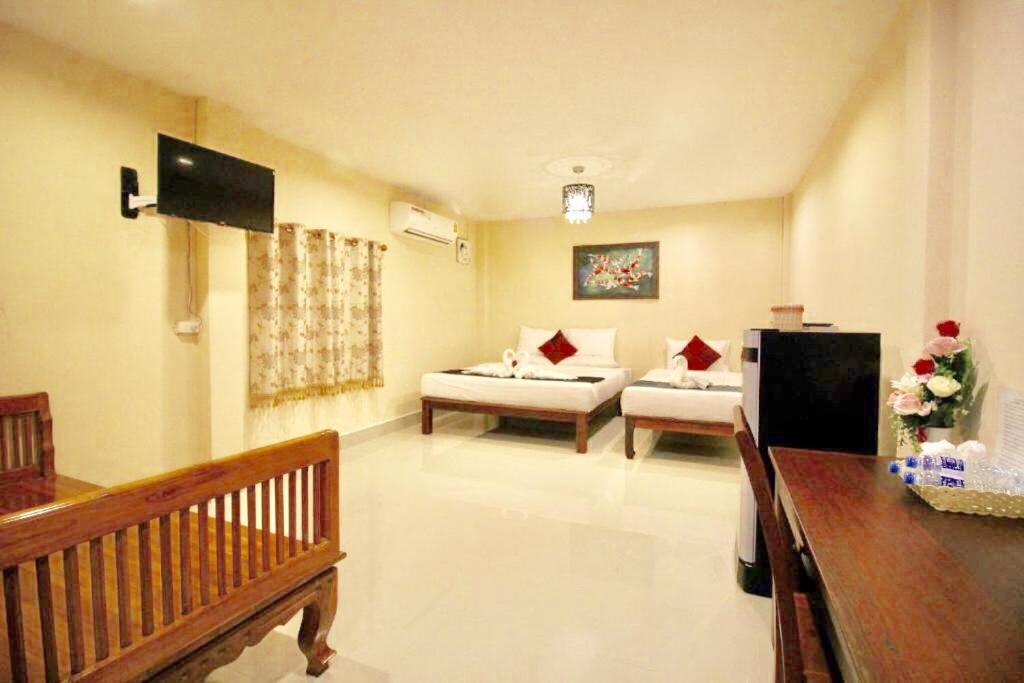 Sri Siam Resort Kanchanaburi Luaran gambar