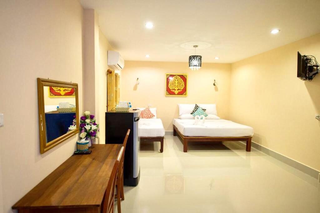 Sri Siam Resort Kanchanaburi Luaran gambar